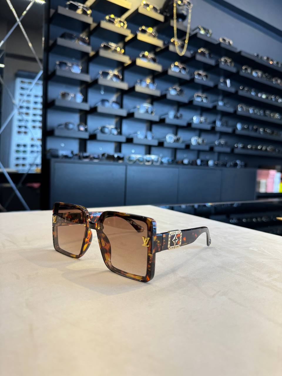 LVS - Sunglasses