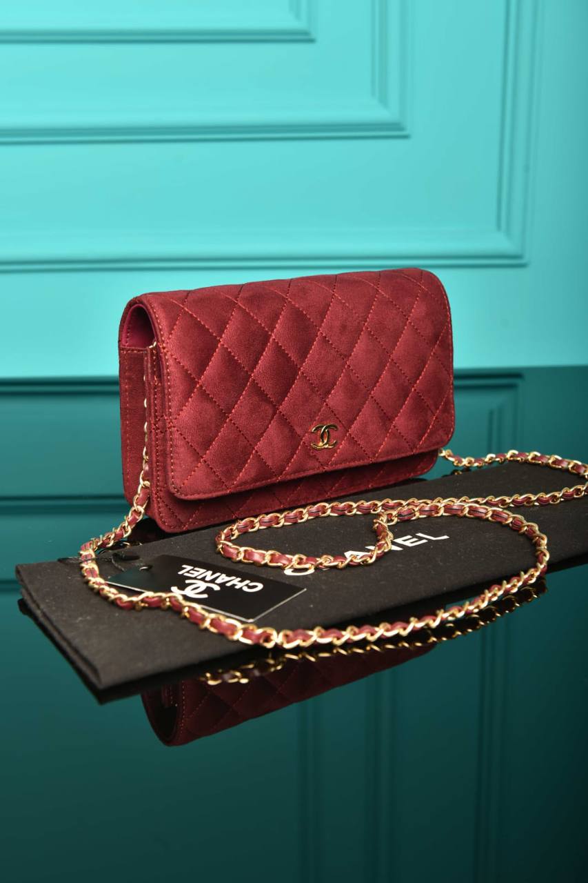 CH - Classic Wallet on Chain (Suede)