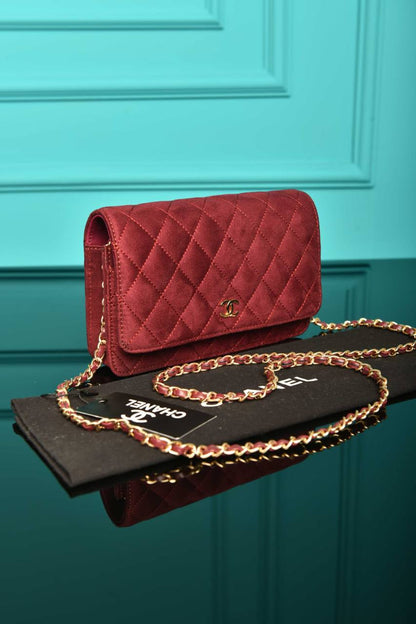 CH - Classic Wallet on Chain (Suede)