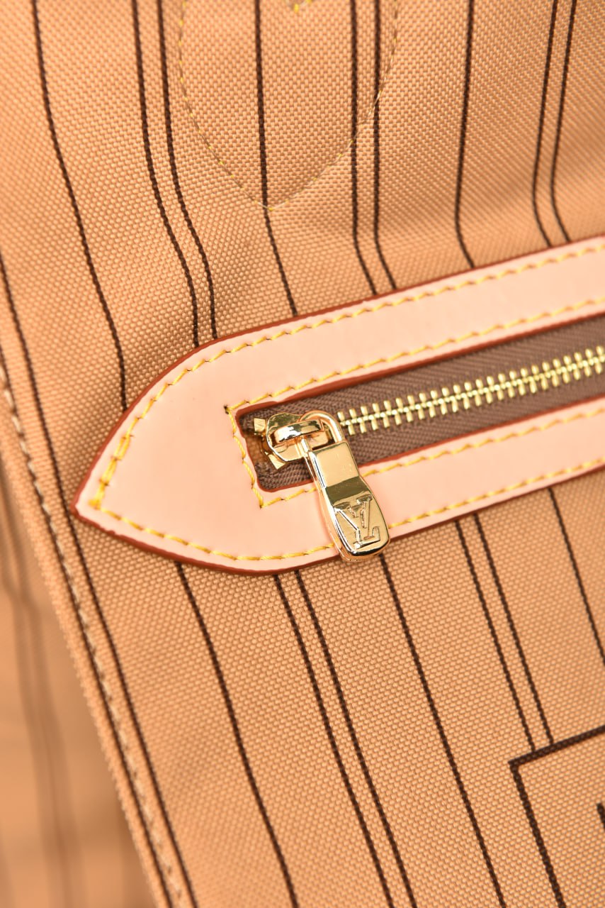 LVS- Neverfull Bandouliere Inside Out MM