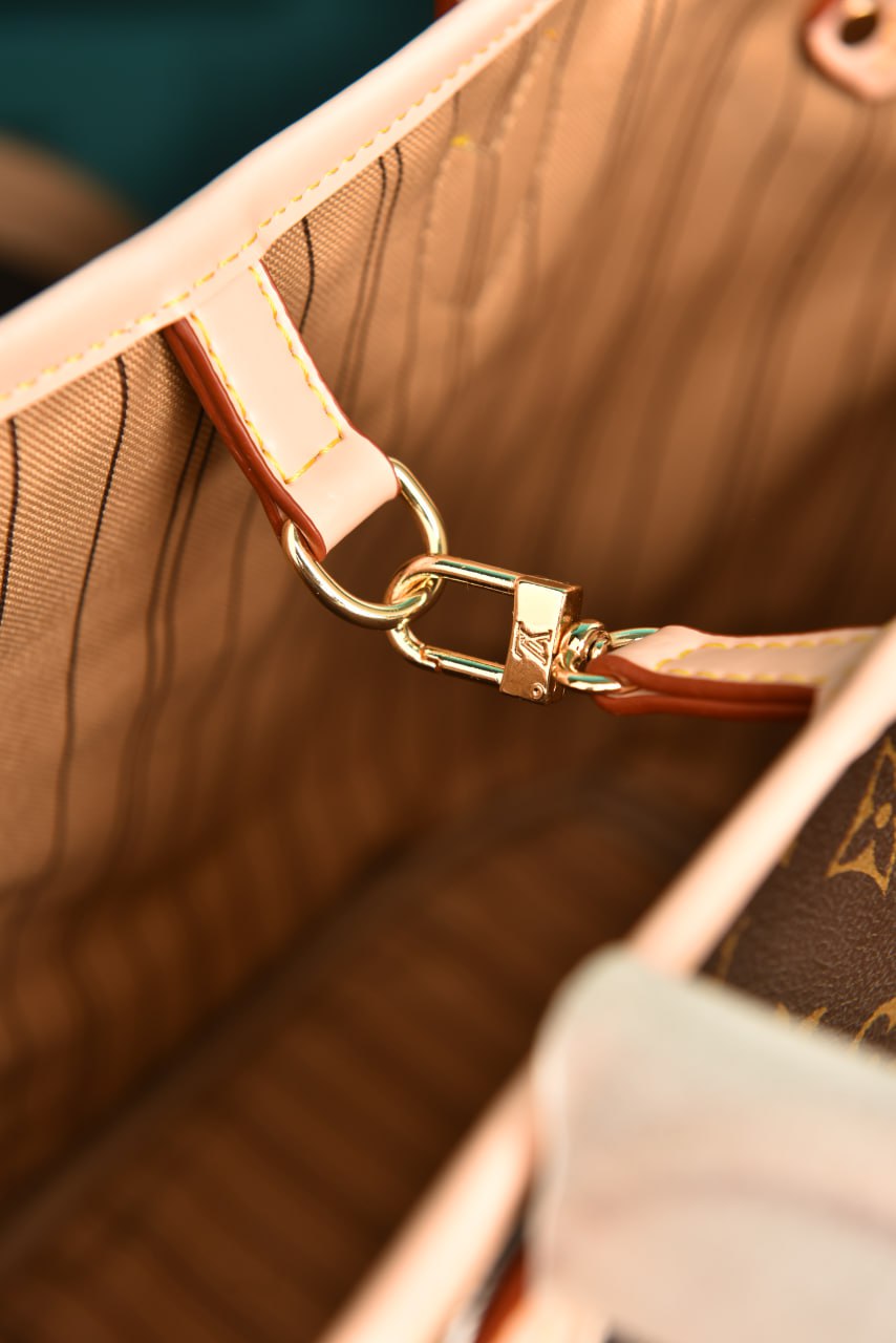 LVS- Neverfull Bandouliere Inside Out MM