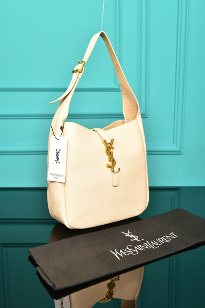 YSI-Le 5 A 7 Supple Small in Suede