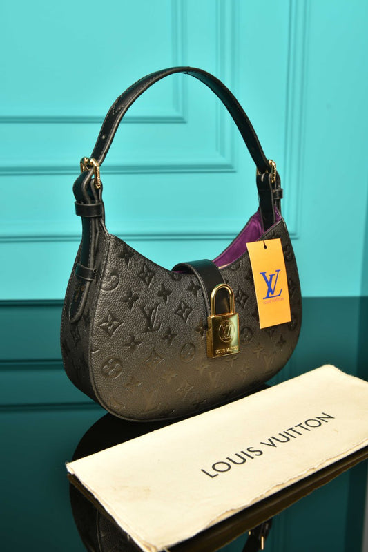 LVS-Low Key Shoulder Bag