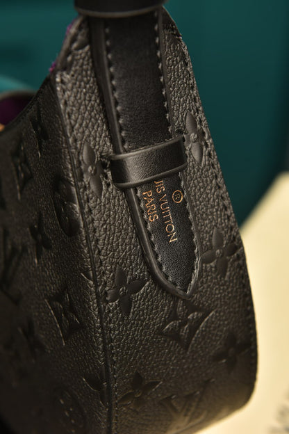 LVS-Low Key Shoulder Bag