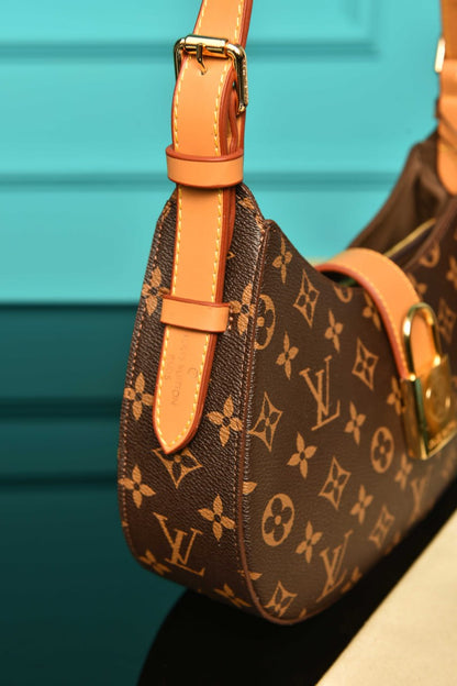 LVS - Low Key Shoulder Bag