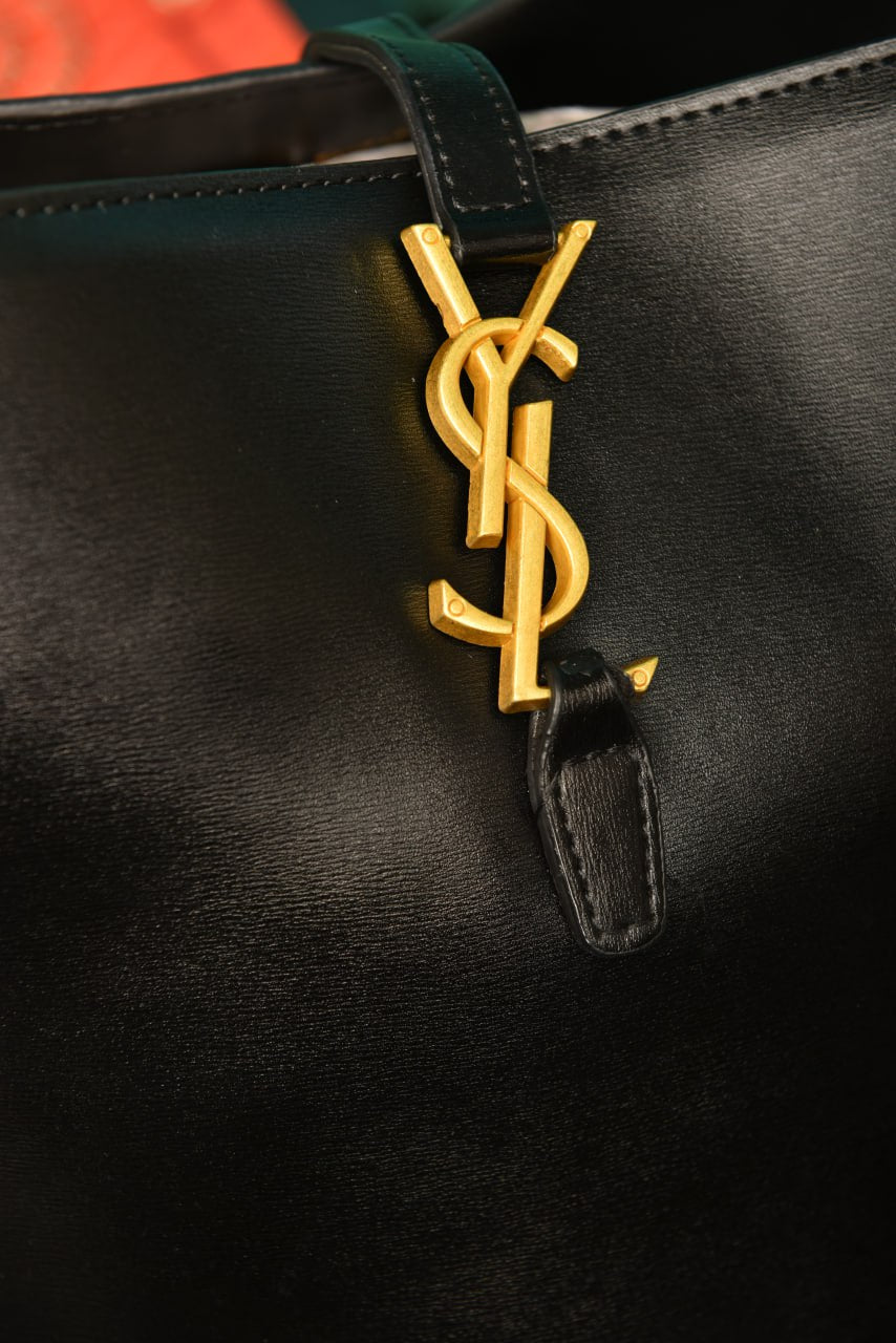 YSI- e 37 in Shiny Leather